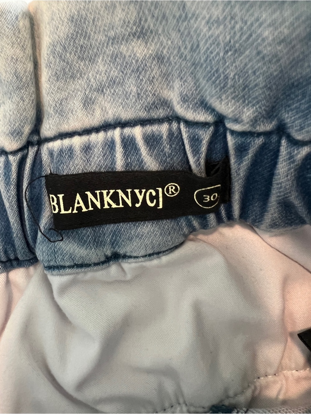 Blank NYC High-Rise Paperbag Denim Shorts - size 30 - Picture 2 of 10